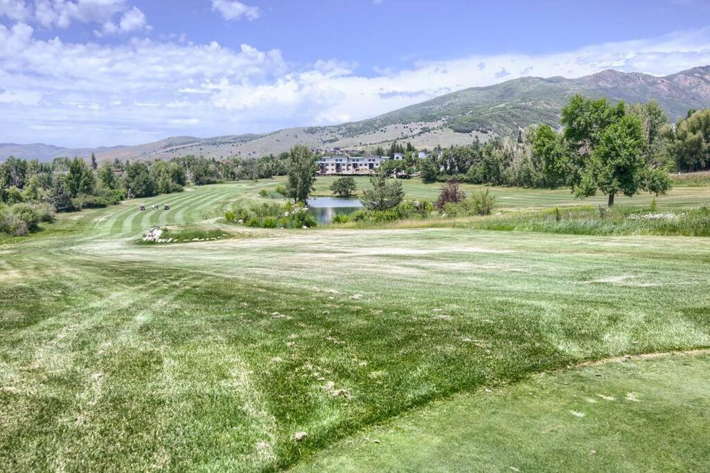 Wolf Creek Lodge Condo In Eden, Ut - Relaxing Mountain Retreat Extérieur photo